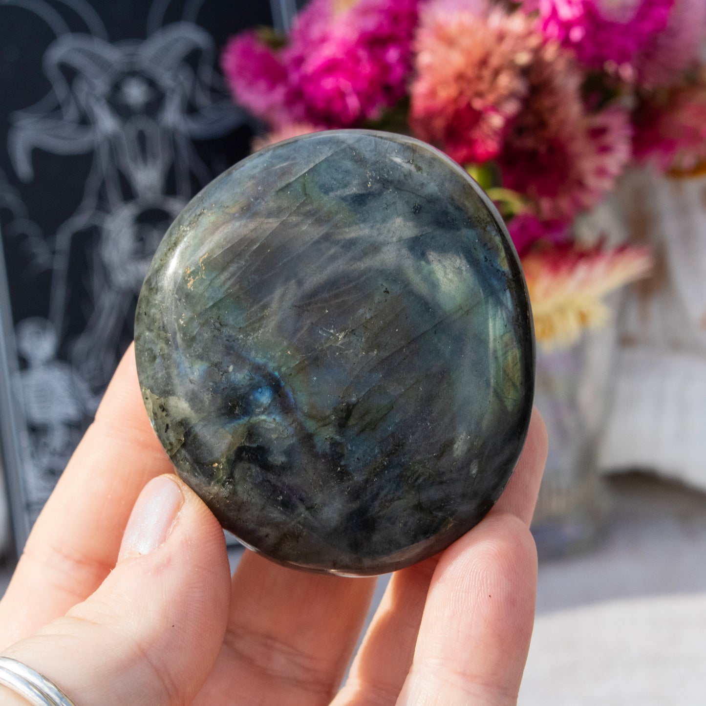 Labradorite Palmstone