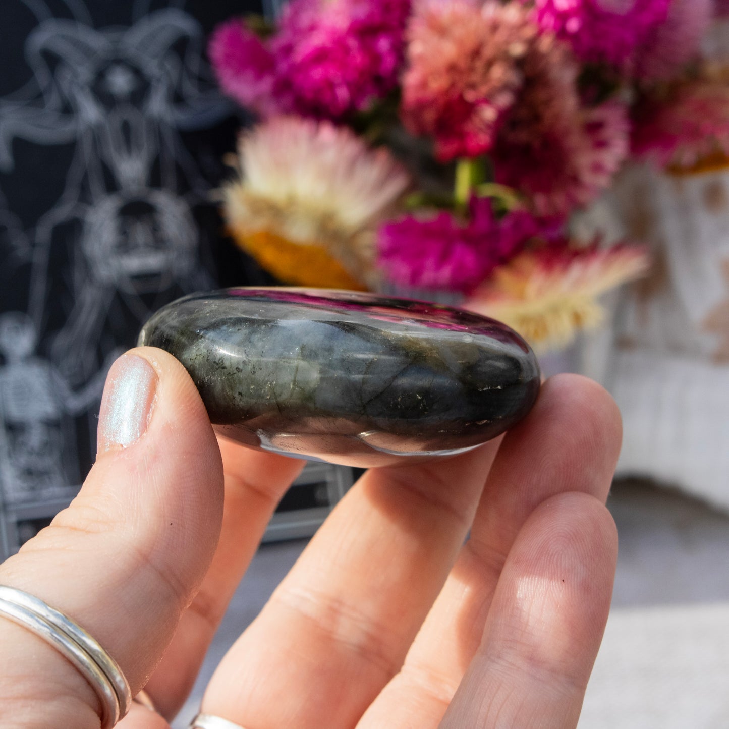 Labradorite Palmstone