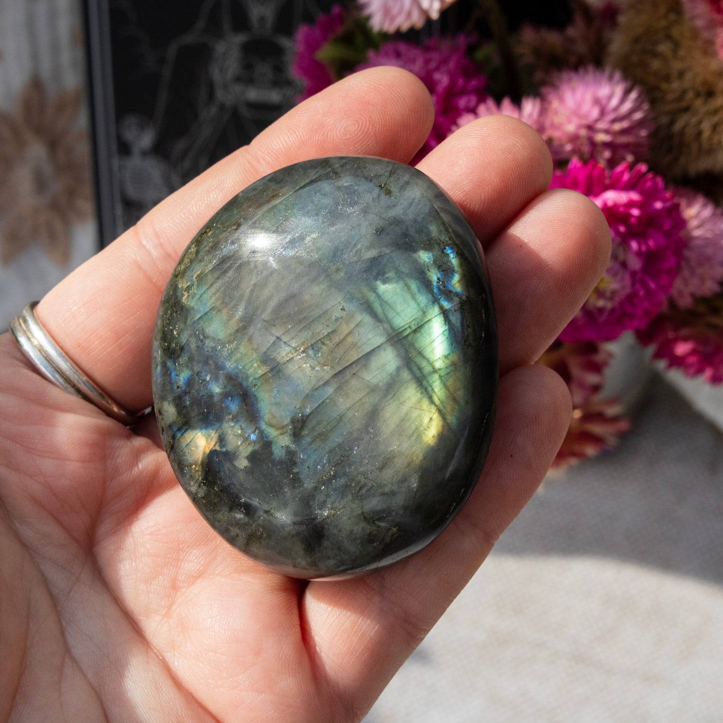 Labradorite Palmstone
