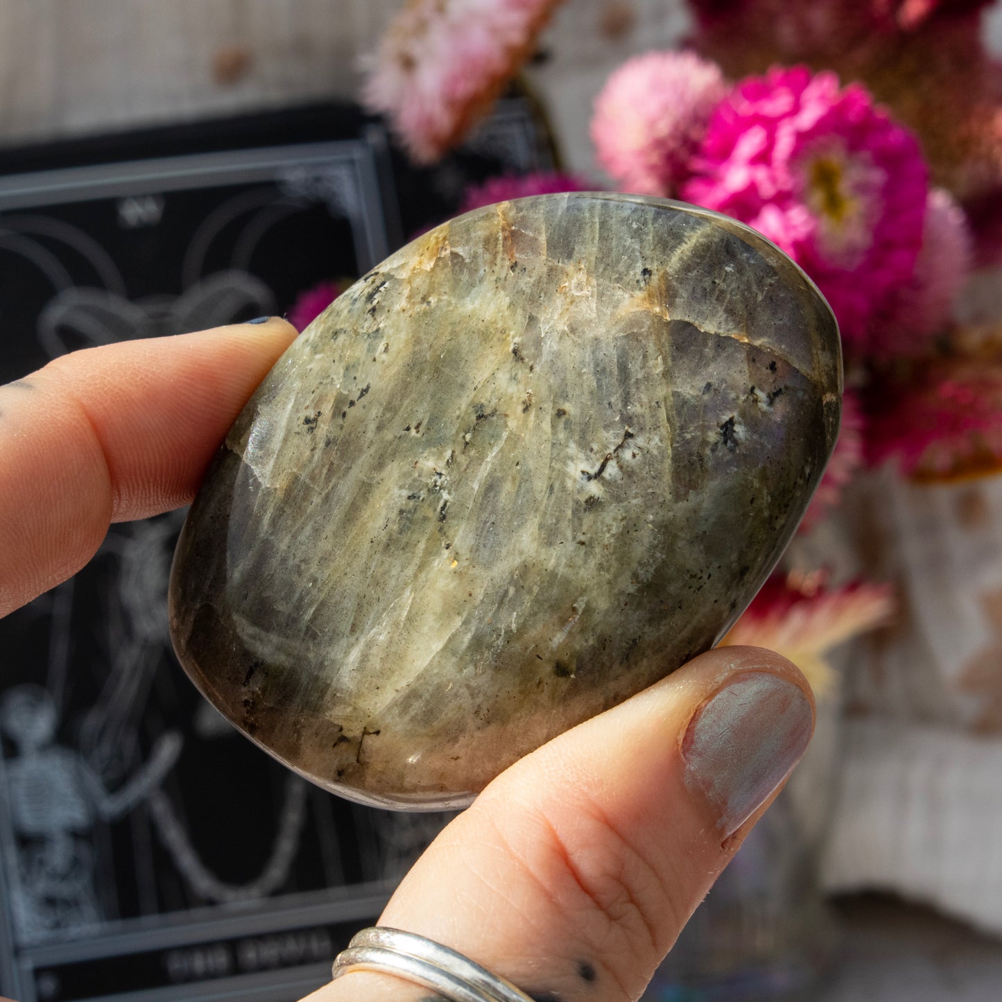 Labradorite Palmstone