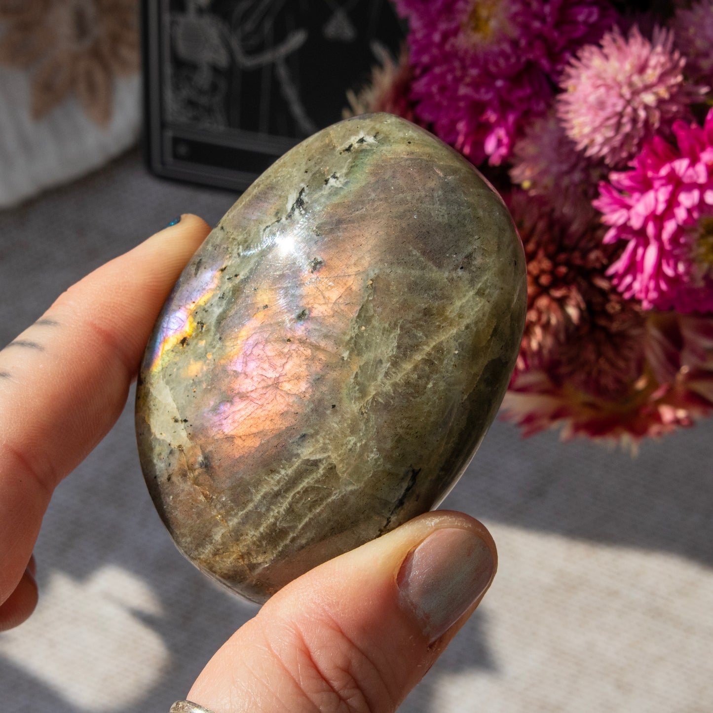 Labradorite Palmstone