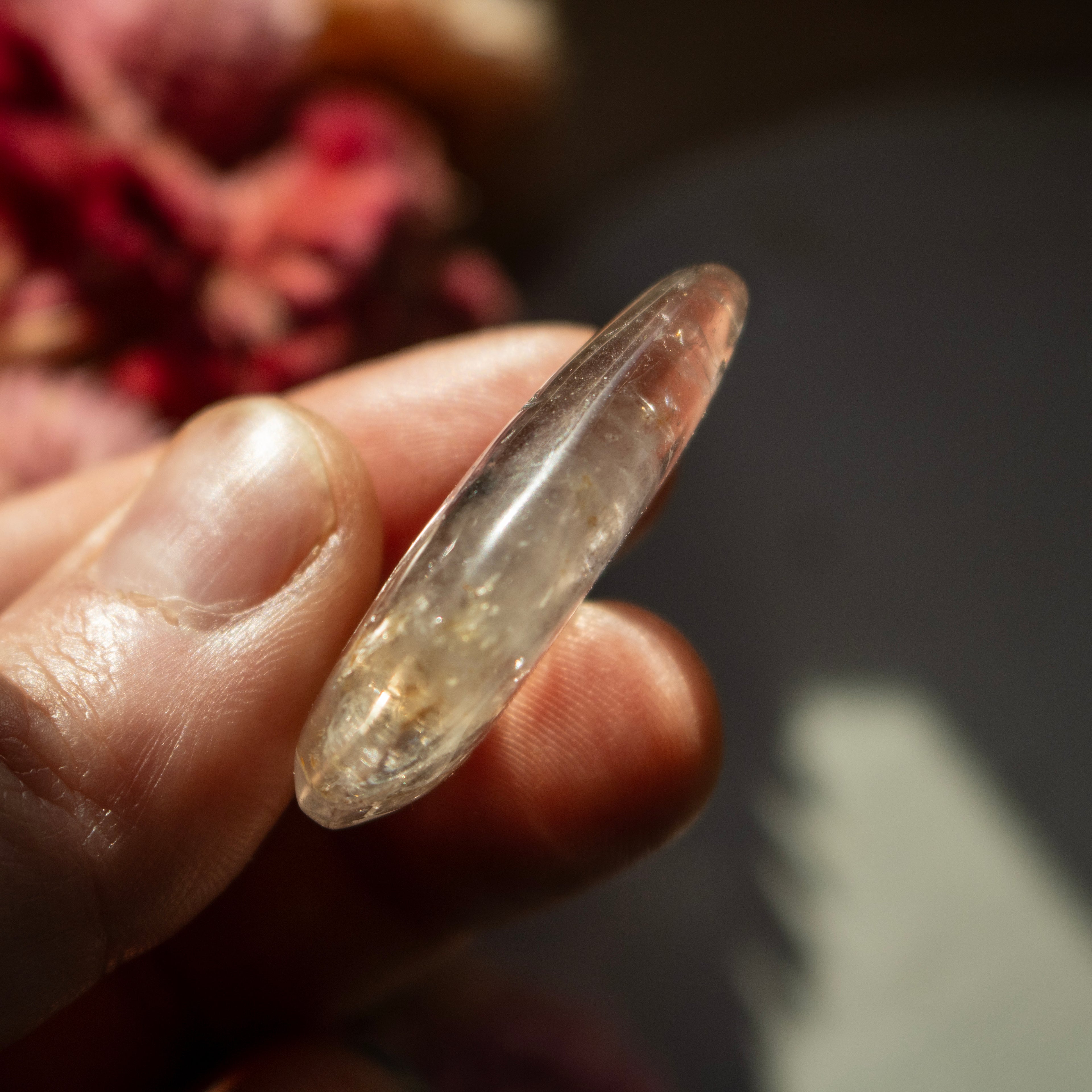 Phantom Amethyst with Powellite - UV Reactive