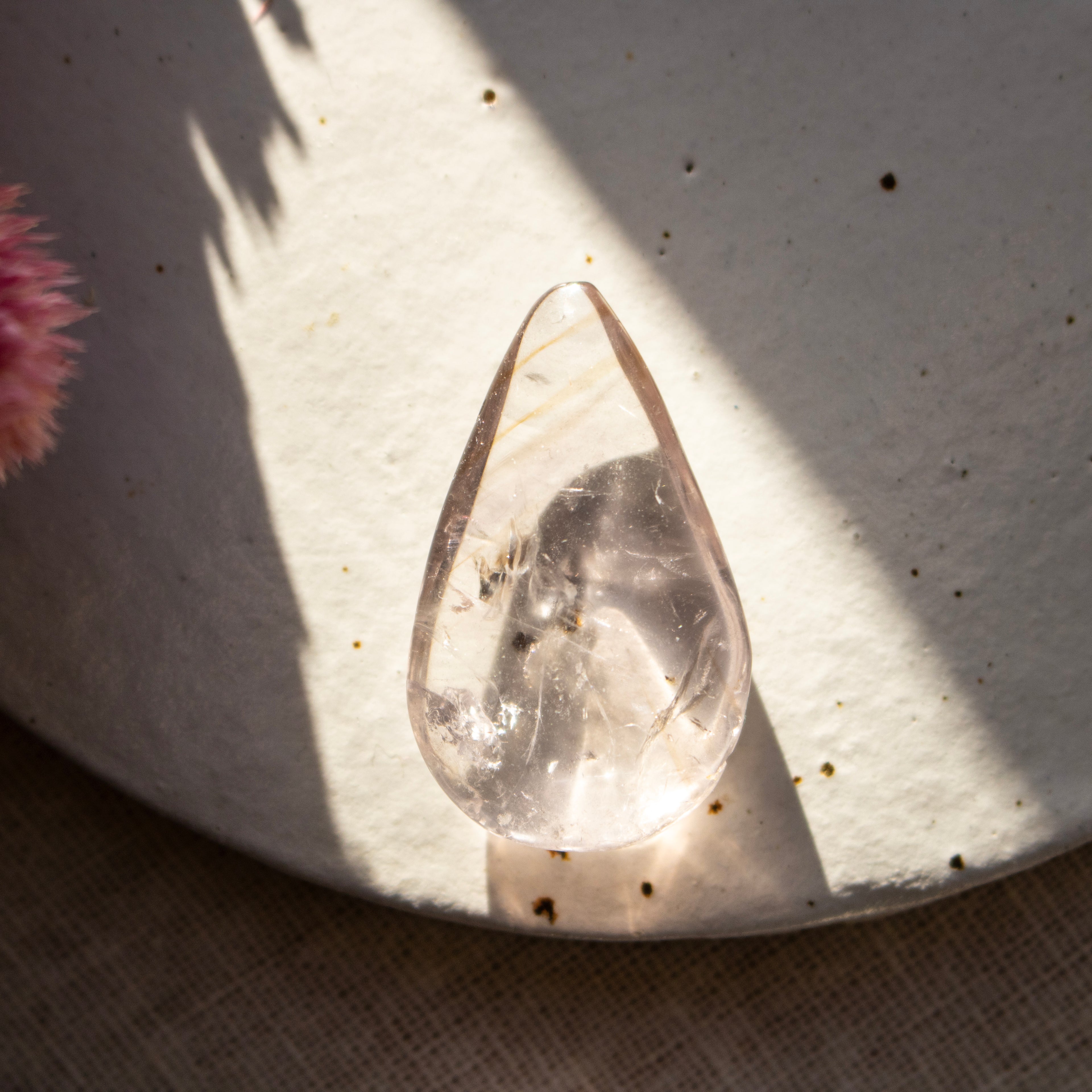 Phantom Amethyst with Powellite - UV Reactive