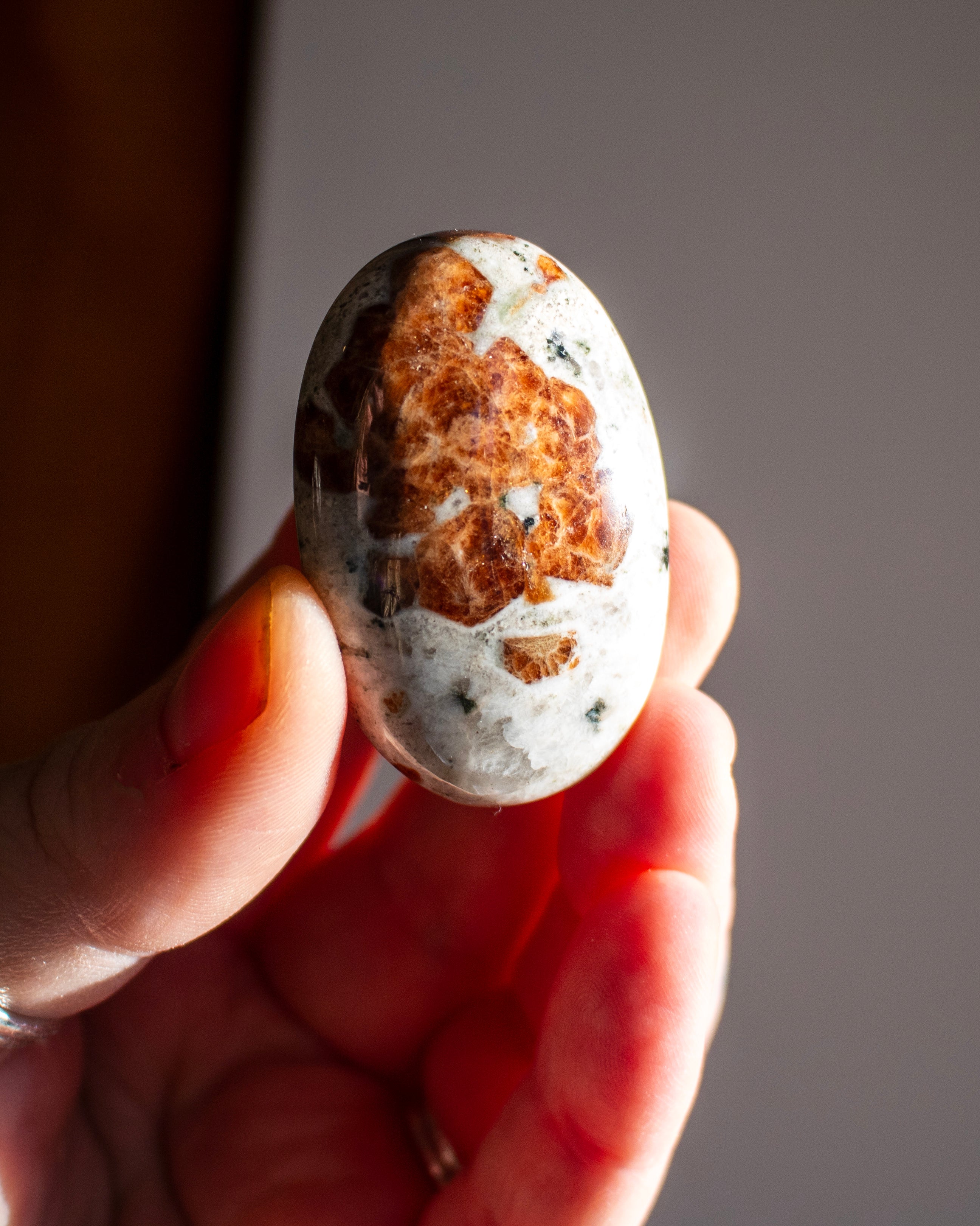 Spessartine Garnet in Limestone Palmstone