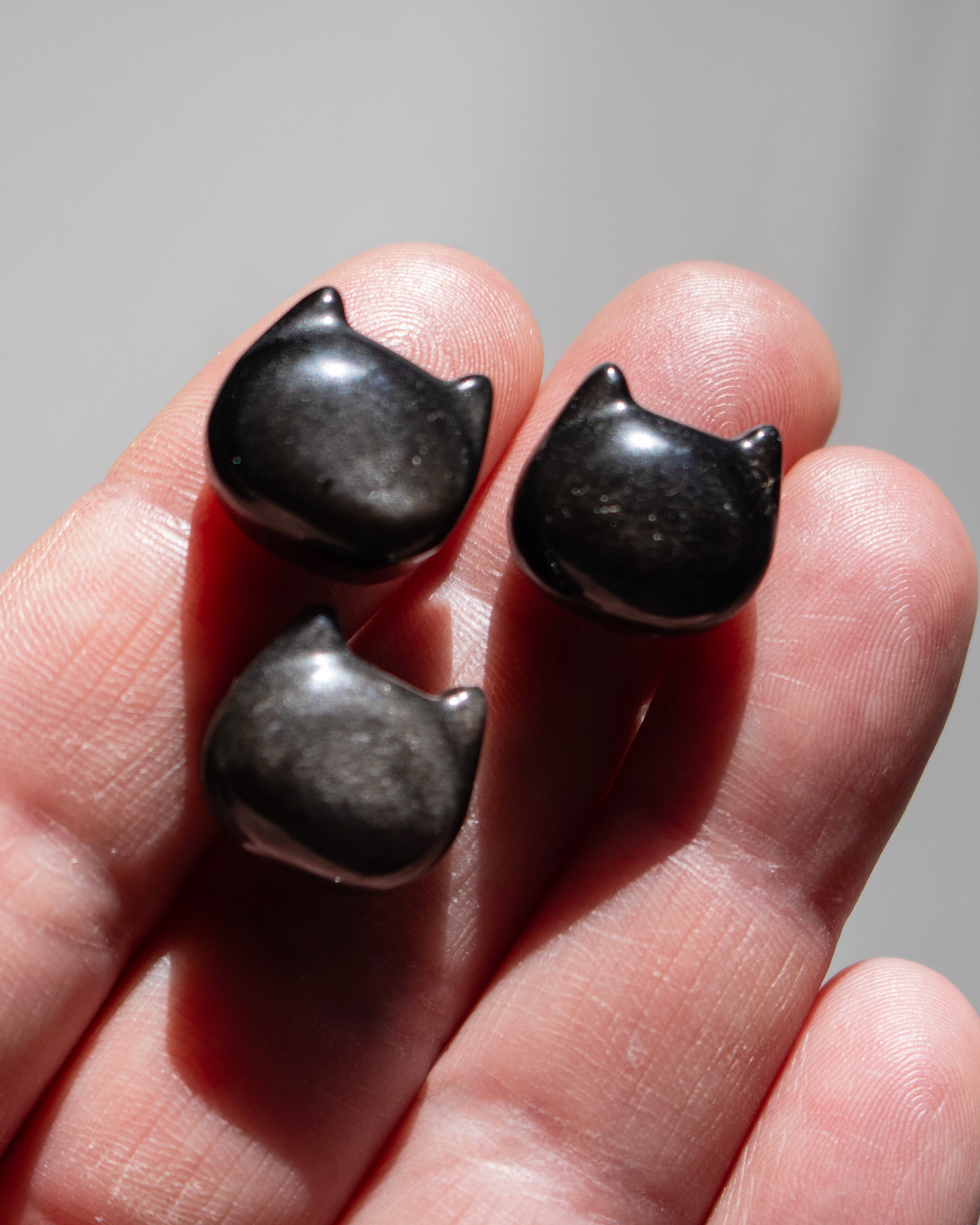 Mini Silver Sheen Obsidian Cat Head Carving
