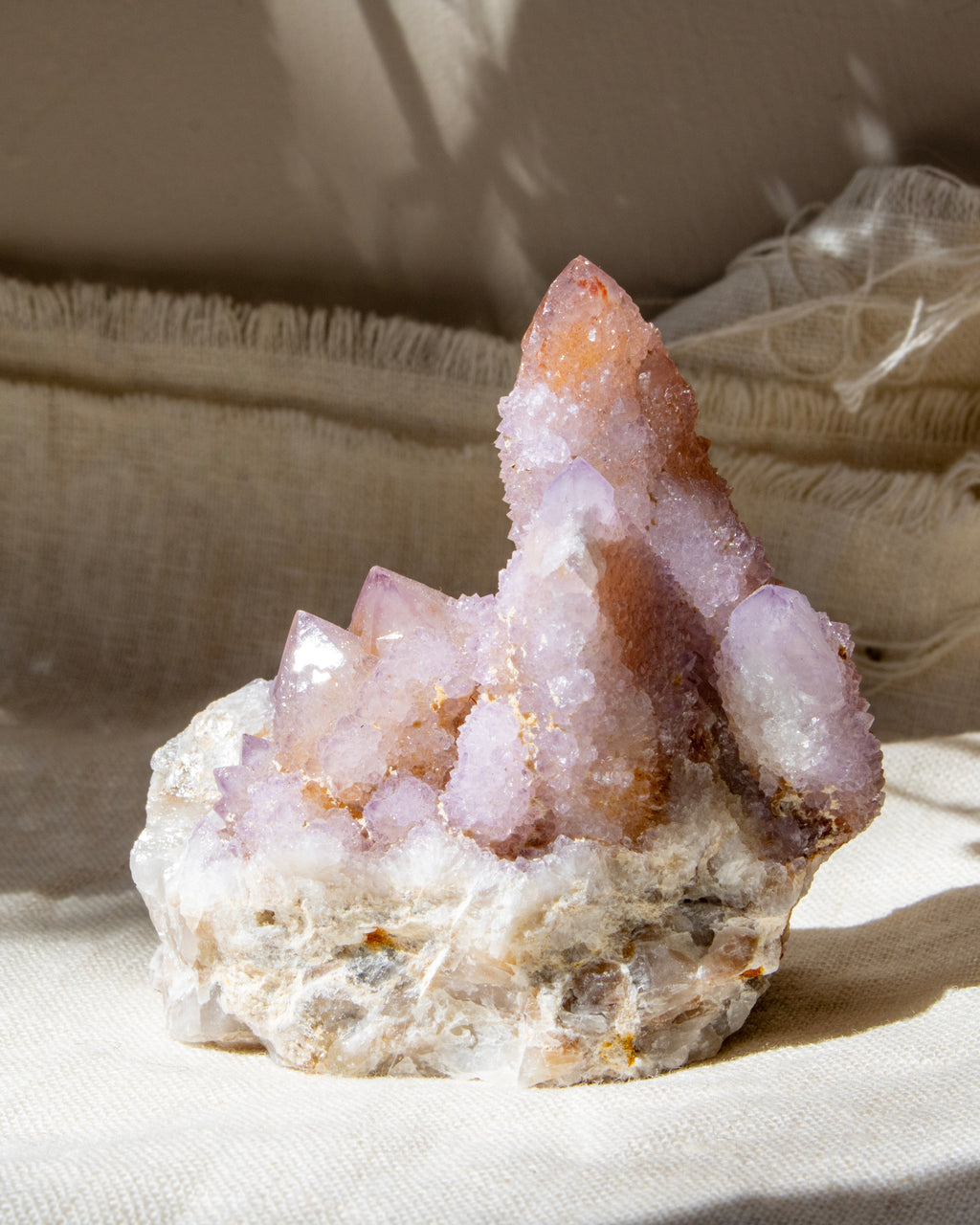 Crystal formation on a neutral background