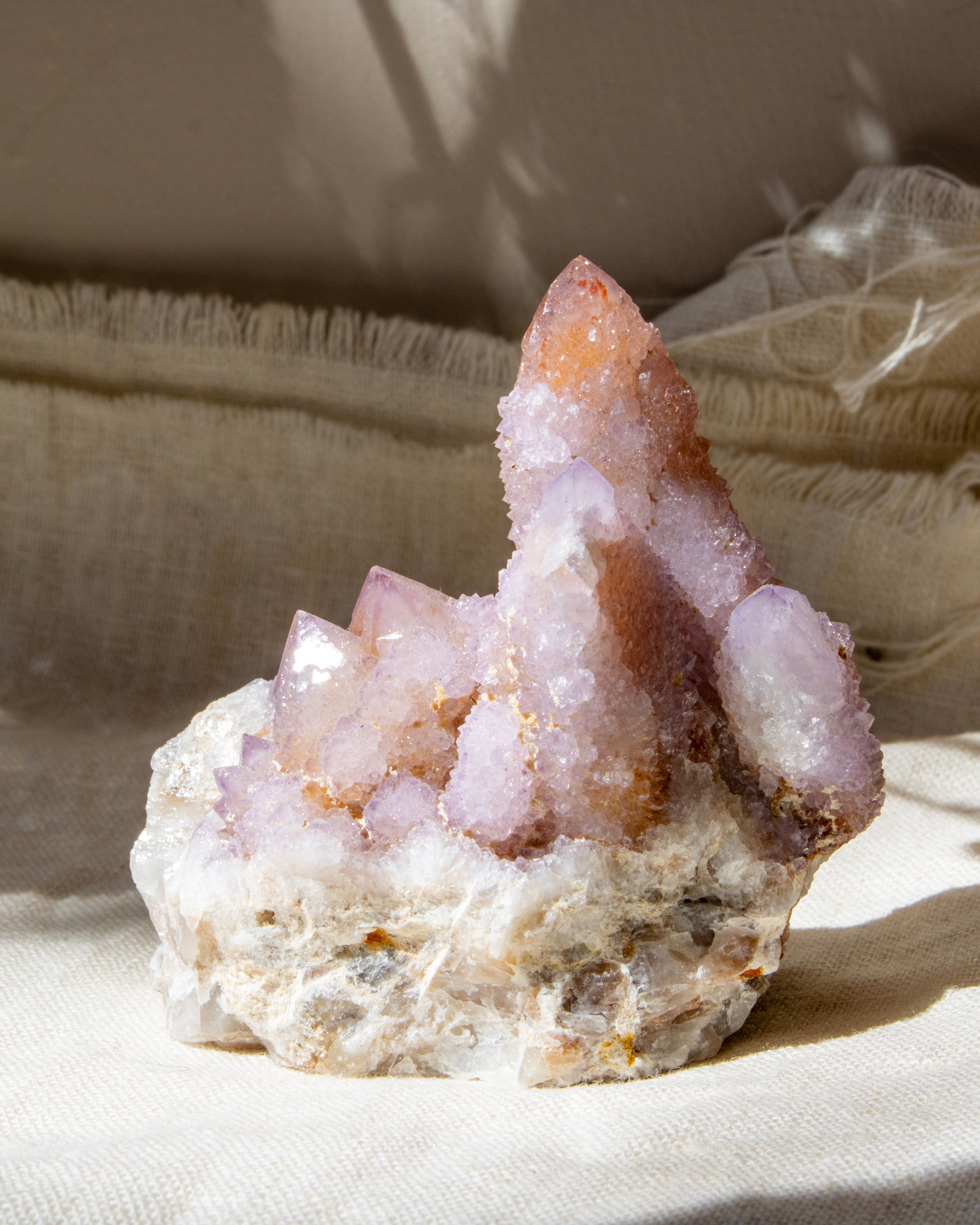 Crystal formation on a neutral background
