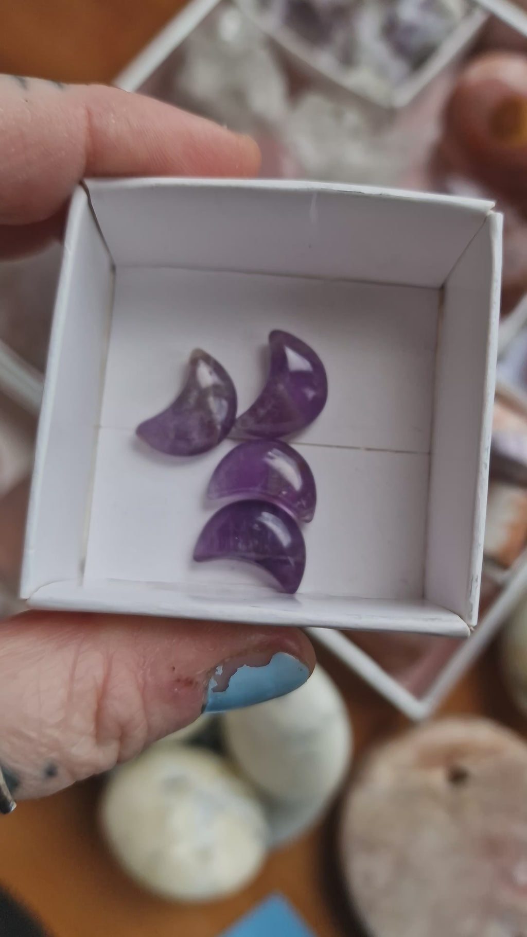 Mini Amethyst Moon Carving