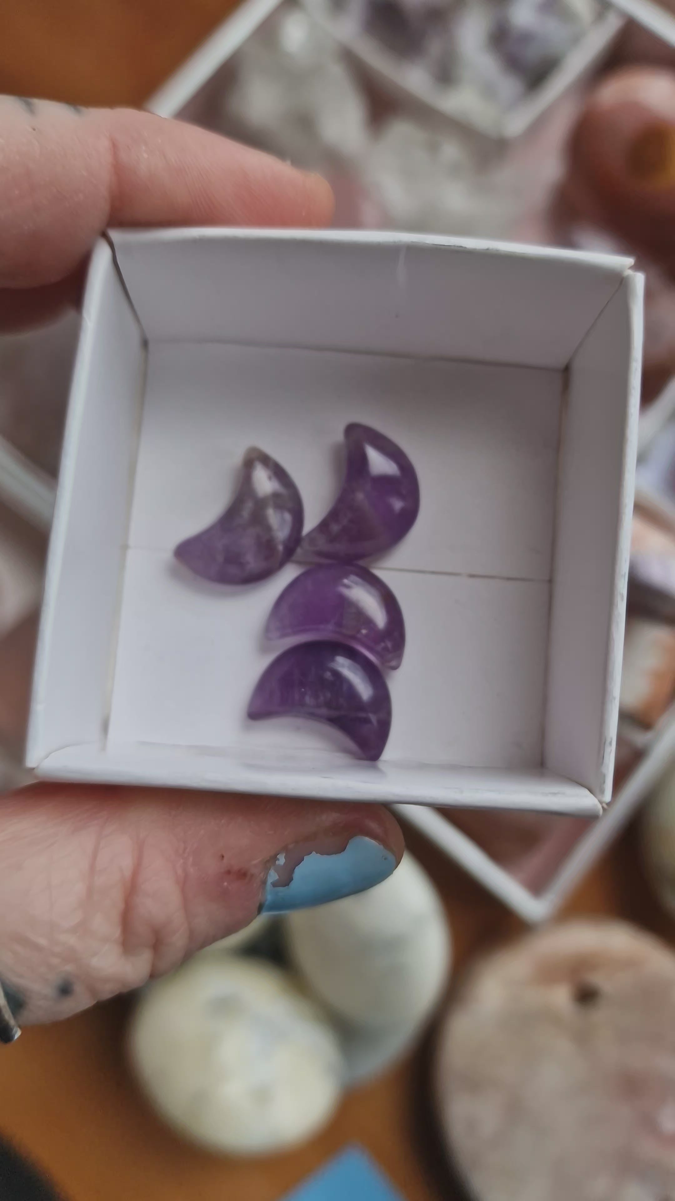 Mini Amethyst Moon Carving