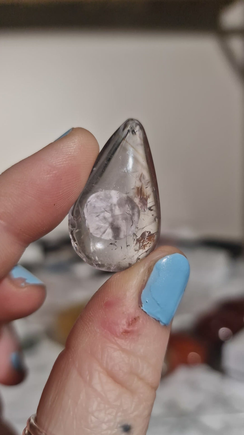 Phantom Amethyst with Powellite - UV Reactive