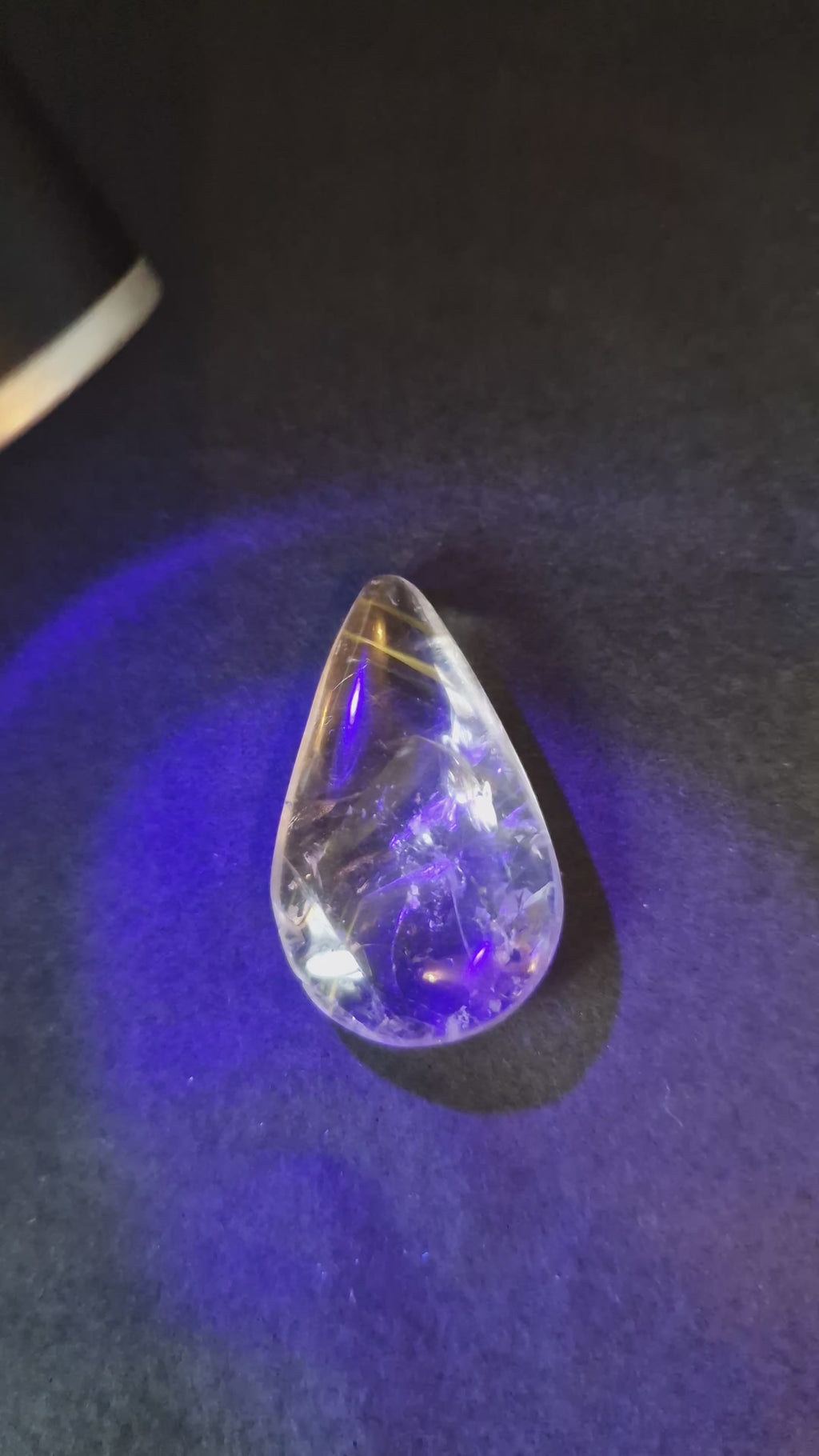 Phantom Amethyst with Powellite - UV Reactive